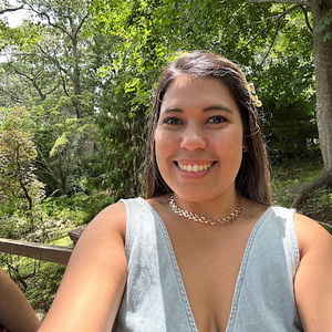 Meet your Posher, Rebeca